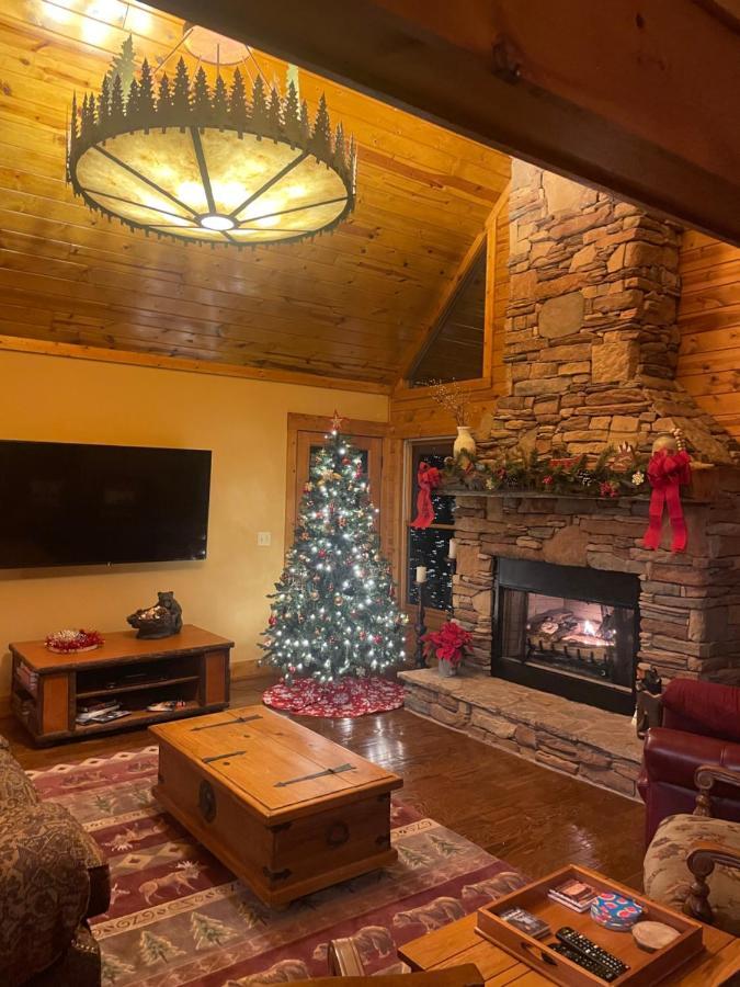 Cozy Creekfront Family Cabin-Pet Friendly -Gamerm-Hot Tub Hiawassee Exterior foto