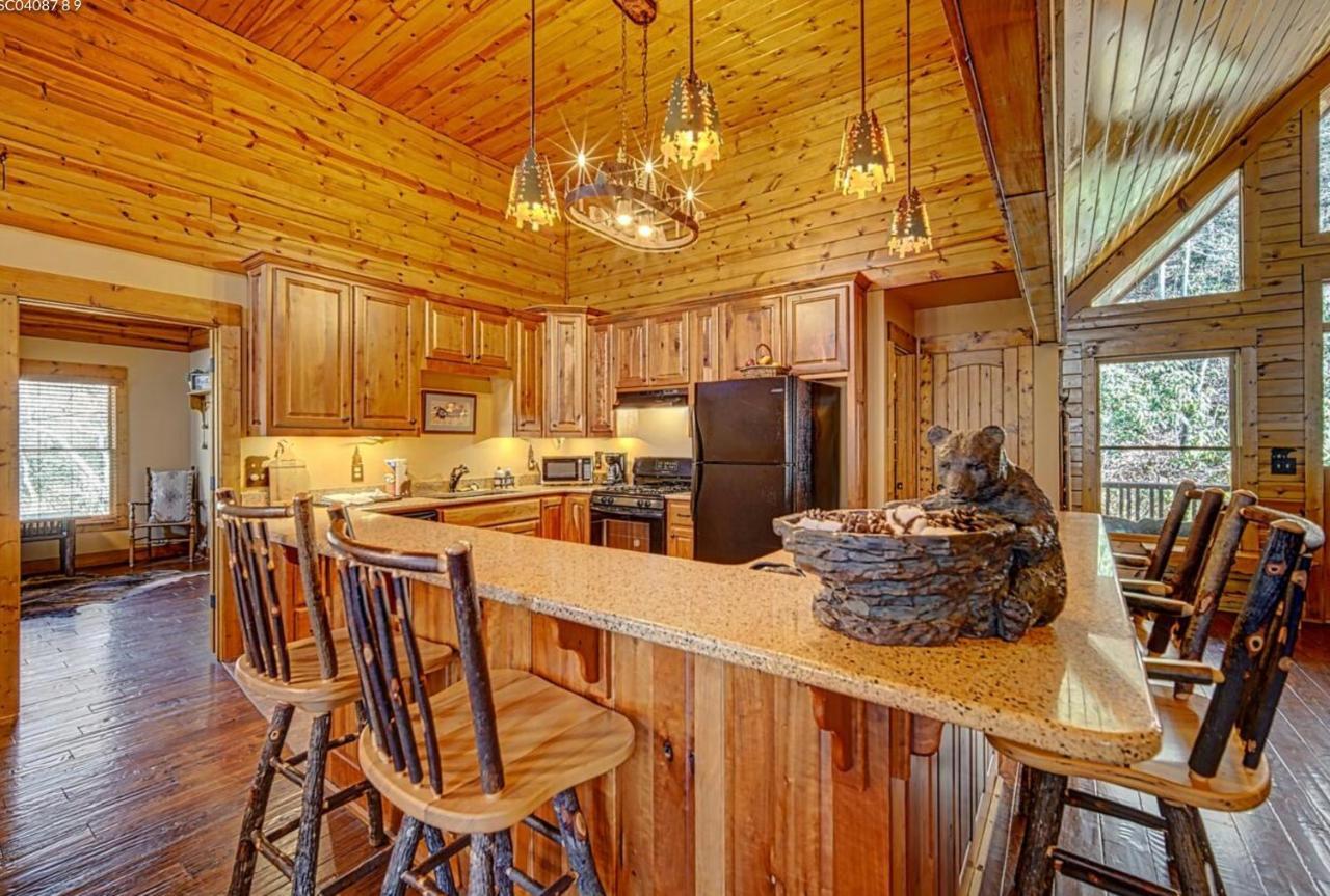 Cozy Creekfront Family Cabin-Pet Friendly -Gamerm-Hot Tub Hiawassee Exterior foto