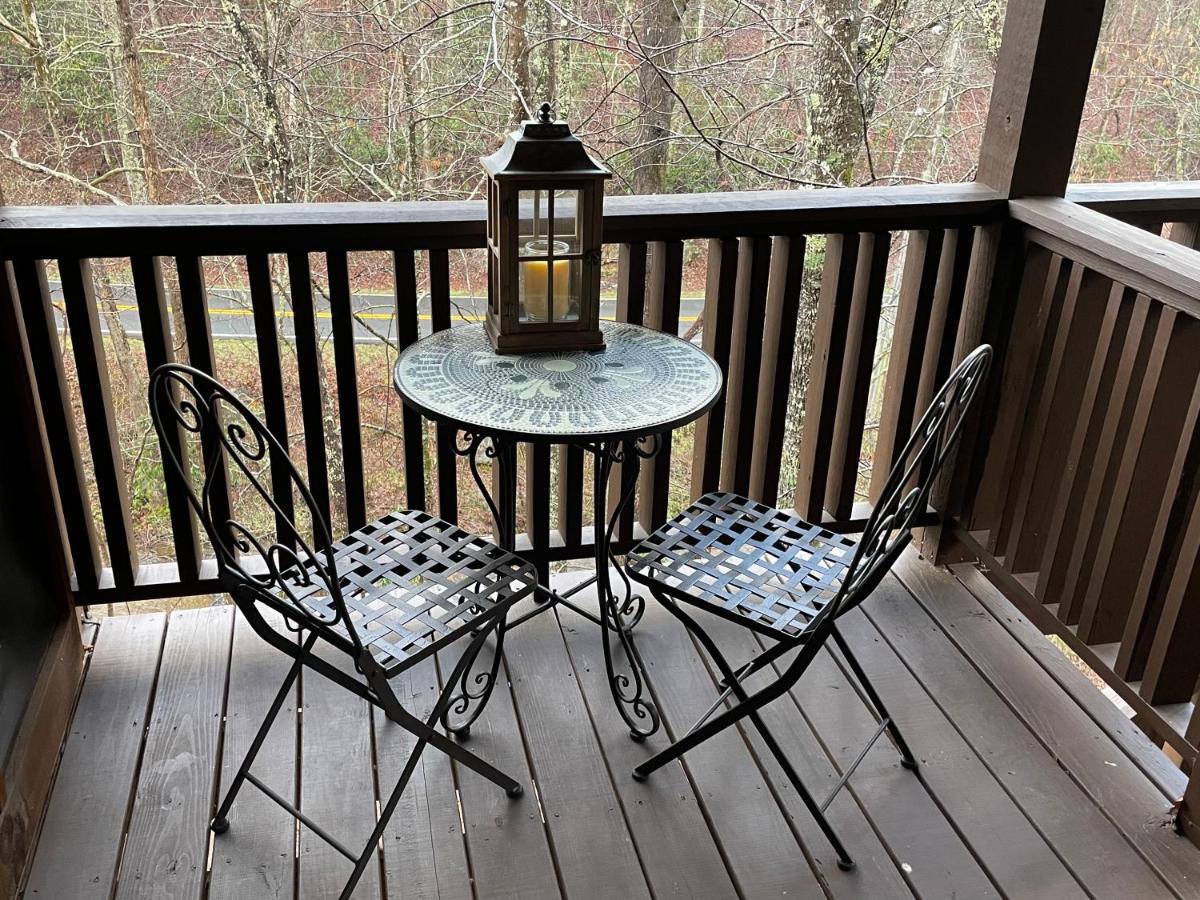 Cozy Creekfront Family Cabin-Pet Friendly -Gamerm-Hot Tub Hiawassee Exterior foto